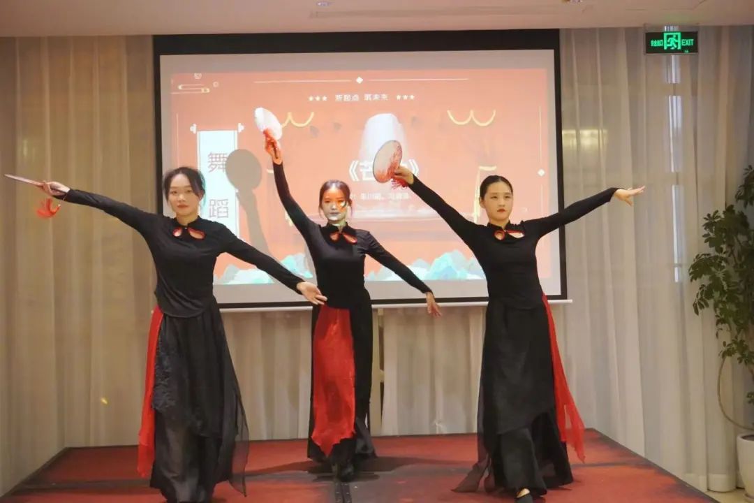 1708236052357162.jpg 14.jpg