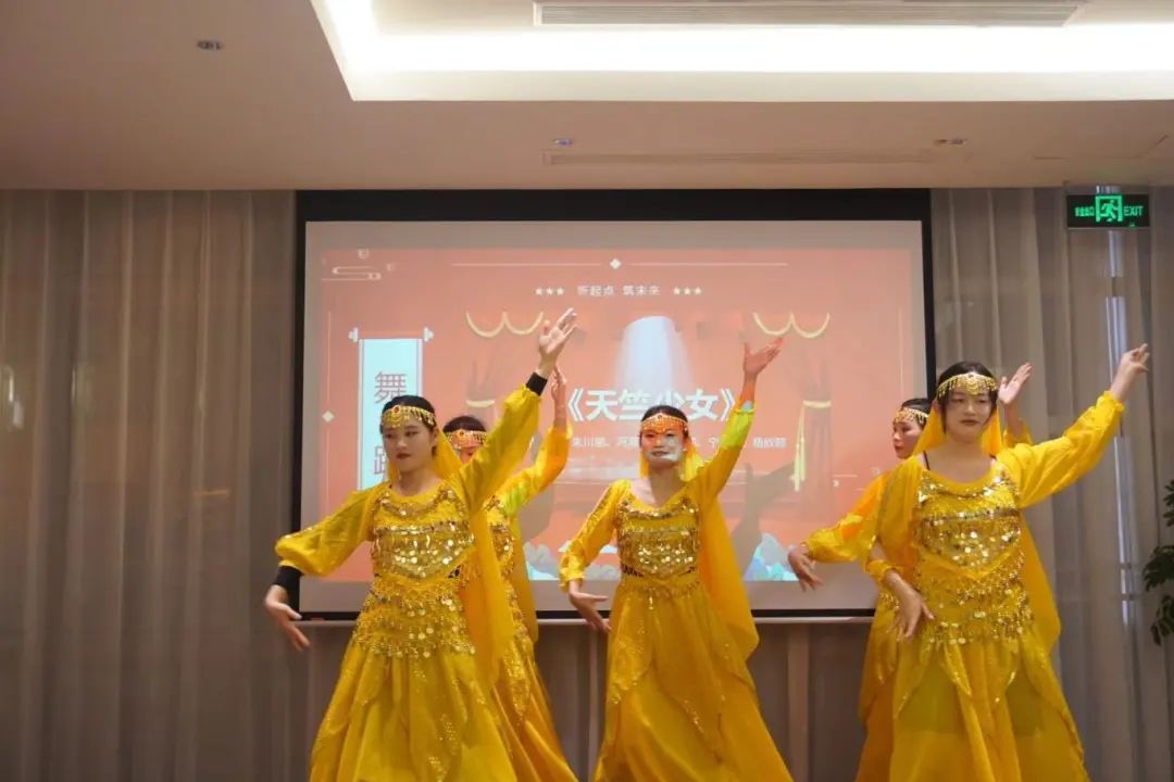 1708236052468133.jpg 1708236052468133.jpg